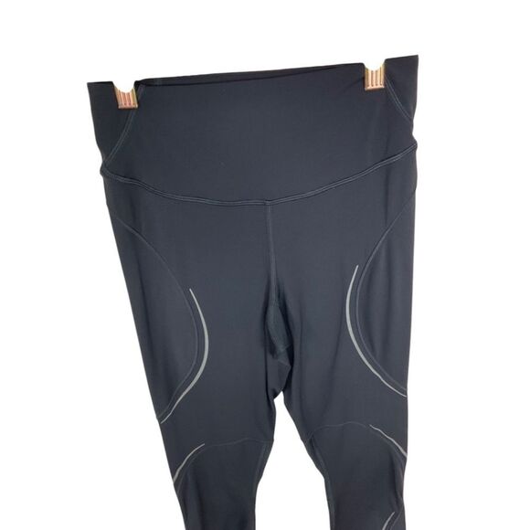Lululemon Base Pace High-Rise Reflective Tight 25" - Picture 8 of 11